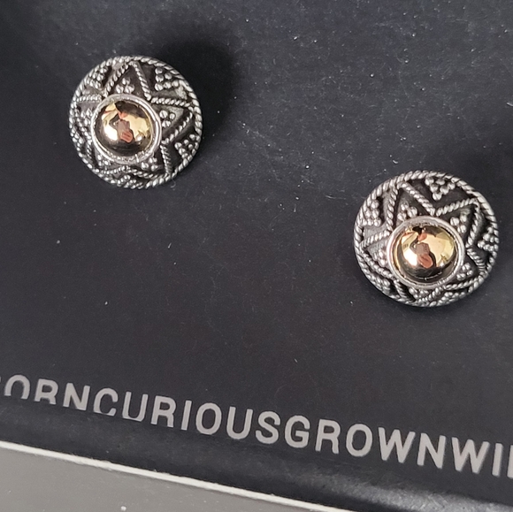 Crabtree Evelyn Bali Handcrafted‎ Silver Earrings - Picture 2 of 5